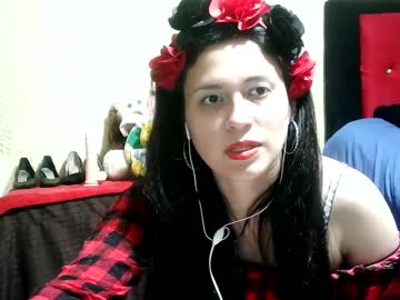 Mia_Robeerts Chaturbate stream image from April 02, 2025