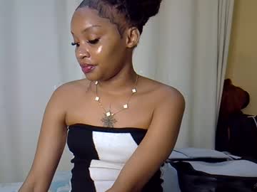 Saintzaynn00 Chaturbate stream image from April 02, 2025