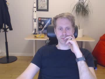 Efo2 Chaturbate stream image from April 02, 2025