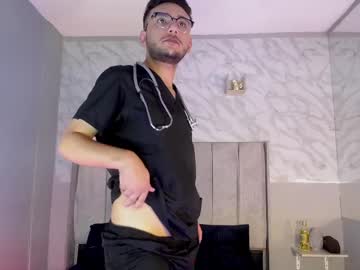 Dominic_Eusse Chaturbate stream image from April 02, 2025
