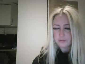 R33gofuckm33 Chaturbate stream image from April 02, 2025