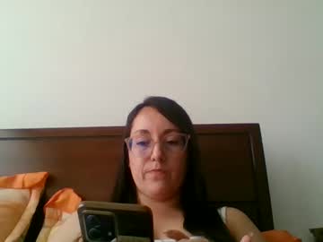 Saraa_Gray Chaturbate stream image from April 02, 2025