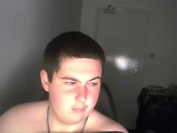 Bigtitboyyo Chaturbate stream image from April 02, 2025