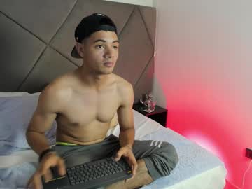 Erotik_00 Chaturbate stream image from April 02, 2025