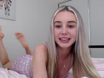 Sophs01 Chaturbate stream image from April 02, 2025