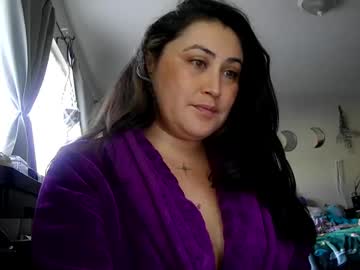Flutterbyfaye Chaturbate stream image from April 03, 2025