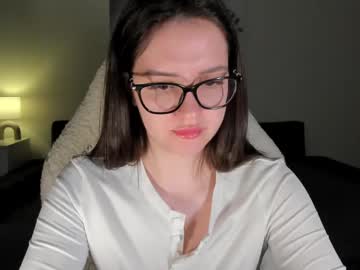 Sonia_Moon_ Chaturbate stream image from April 03, 2025