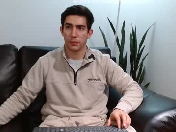 Andrew_Do Chaturbate stream image from April 03, 2025