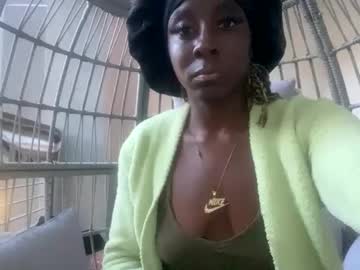 Ohla_Lolaxxx Chaturbate stream image from April 03, 2025