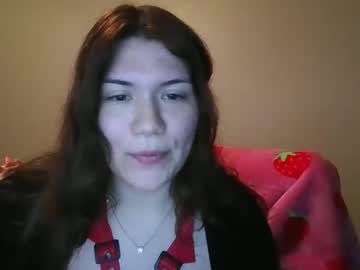 Virgngirl Chaturbate stream image from April 03, 2025