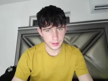 Gayndepressed Chaturbate stream image from April 03, 2025