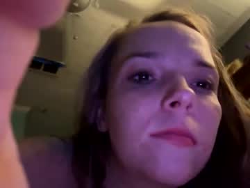 Dizzydestiny Chaturbate stream image from April 03, 2025