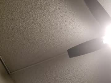 Pickledstrawberryz Chaturbate stream image from April 03, 2025