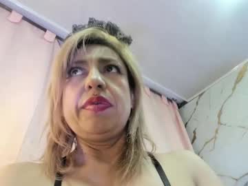 Crystall_Milf Chaturbate stream image from April 03, 2025