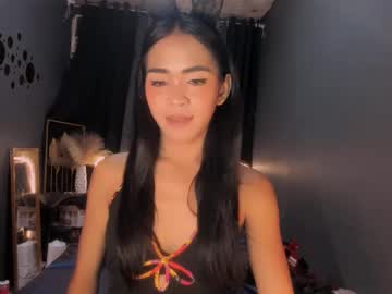 Evangeline_Yummy Chaturbate stream image from April 03, 2025