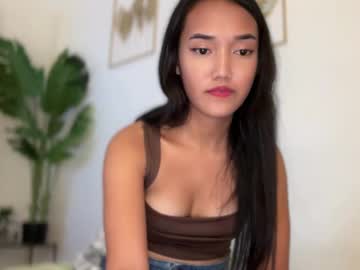 Angela_Scar Chaturbate stream image from April 03, 2025