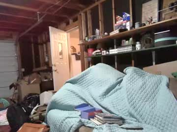 Mt2l Chaturbate stream image from April 03, 2025