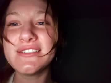 Roselouisa420 Chaturbate stream image from April 03, 2025