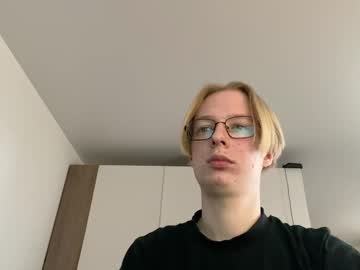 _Cherry_Kiss_ Chaturbate stream image from April 03, 2025
