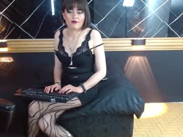 Maxxine_Hot Chaturbate stream image from April 03, 2025