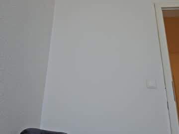Dein_Spielzeugxnick Chaturbate stream image from April 03, 2025