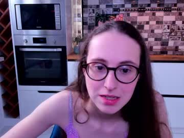 Martiniselena Chaturbate stream image from April 03, 2025