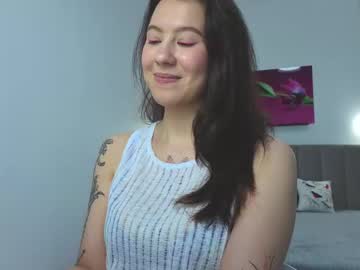 Rosemaryellis Chaturbate stream image from April 03, 2025