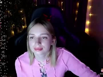 Marcia_Dunn Chaturbate stream image from April 03, 2025