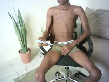 Teasemetwink Chaturbate stream image from April 03, 2025