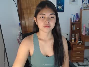 Lessej03 Chaturbate stream image from April 03, 2025
