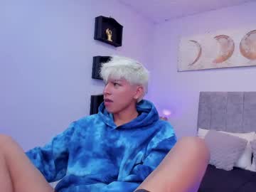 Taichi_Bluy Chaturbate stream image from April 03, 2025