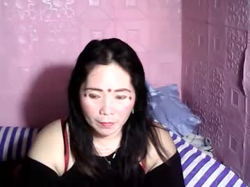 Cutehornymom Chaturbate stream image from April 03, 2025