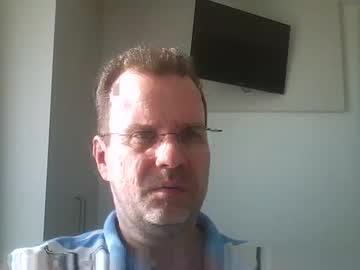 Fly_Mind84 Chaturbate stream image from April 03, 2025