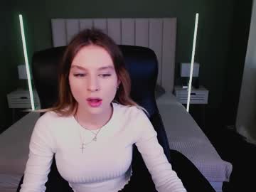 Kelly__Berry Chaturbate stream image from April 03, 2025