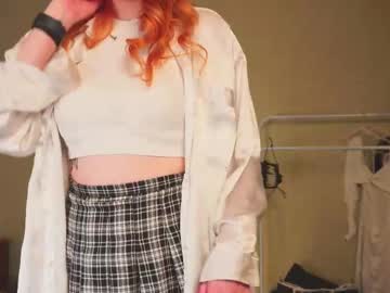 Sue_World Chaturbate stream image from April 03, 2025