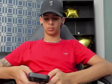 Thisistravis_ Chaturbate stream image from April 03, 2025