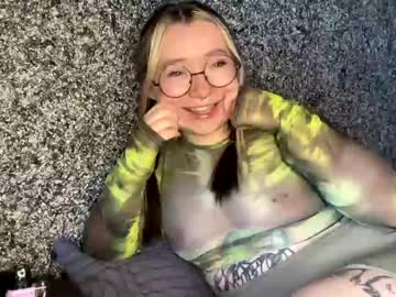 Sad_Bitch23 Chaturbate stream image from April 03, 2025