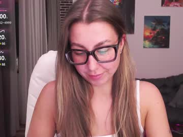 Shayleyy Chaturbate stream image from April 03, 2025