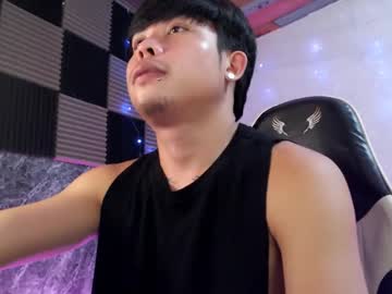 Straight_Max Chaturbate stream image from April 03, 2025