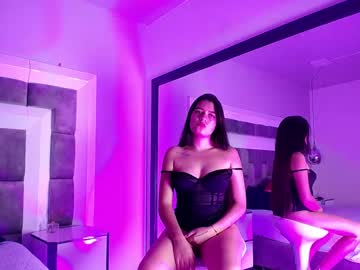 Alanna_Greys Chaturbate stream image from April 03, 2025