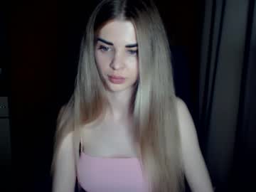 Bas_Tet Chaturbate stream image from April 03, 2025