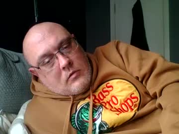 Kinkiehee Chaturbate stream image from April 03, 2025