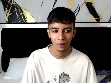 Dikey_18 Chaturbate stream image from April 03, 2025
