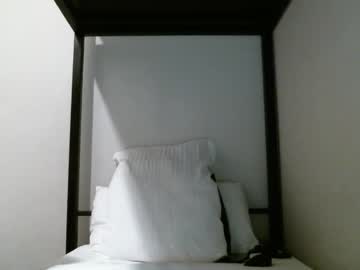 Honey_Bardot Chaturbate stream image from April 04, 2025