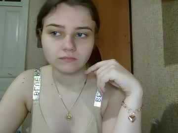 Little_Shygirl_ Chaturbate stream image from April 04, 2025