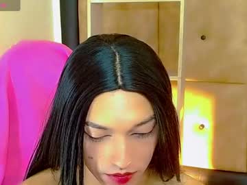 Trinity_Evans Chaturbate stream image from April 04, 2025