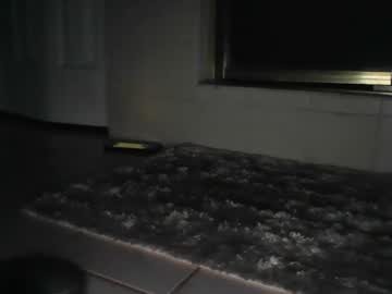 Nomoneynoprobs Chaturbate stream image from April 04, 2025