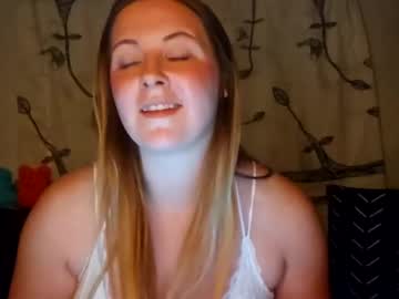 Laneyjamez Chaturbate stream image from April 04, 2025