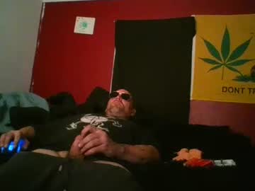 Skunk8p Chaturbate stream image from April 04, 2025