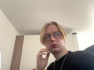 _Cherry_Kiss_ Chaturbate stream image from April 04, 2025